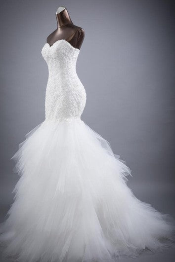 Abito in pizzo e tulle sirena senza maniche con increspatura