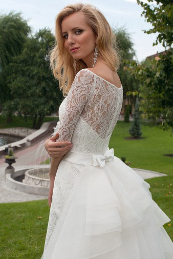 Sheath Scoop Neck Bowed Half Sleeve Lace Wedding Dress