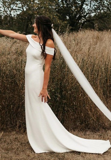 Saténové podlahové šaty s vlečkou trumpetového střihu bez rukávů pro neformální svatbu