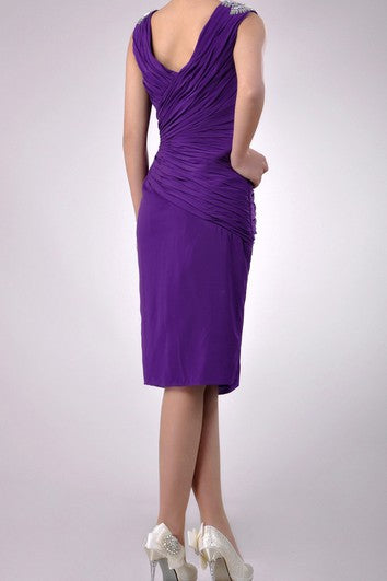 Knee-length V-Neckline Sheath Chiffon Bridesmaid Dress With Slanting Pleats