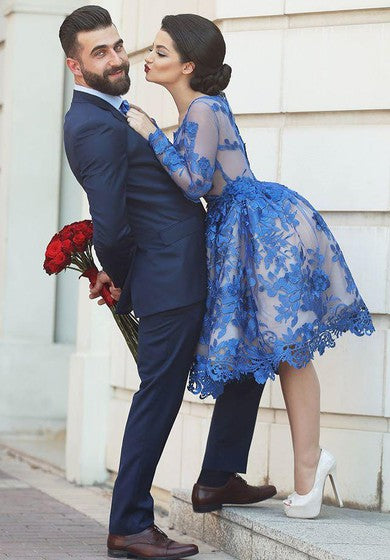 Jemné šaty s aplikacemi v královské modré, plesové šaty 2022 s dlouhým rukávem