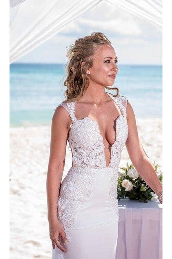 Modern Deep V-neck Mermaid Wedding Dress With Lace Appliques