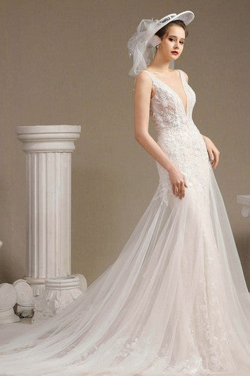 Illusion Plunging Mermaid Sleeveless Lace Open Back Wedding Dress With Appliques And Chapel Train