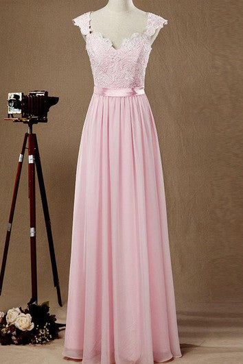 Robe à manches courtes en mousseline et dentelle