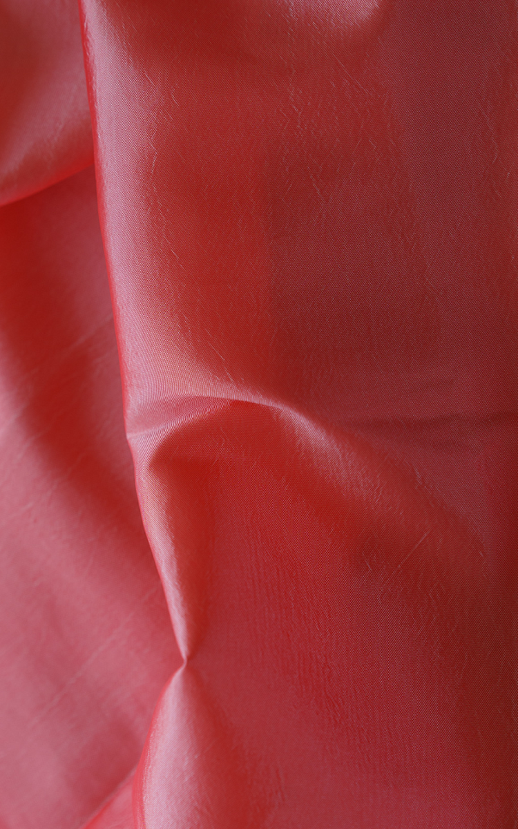 نوتش اللون | عينة النسيج