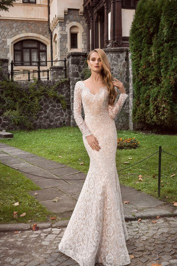 Šaty s dlouhým krajkovým rukávem, výstřihem do V, nízkým zadním výstřihem do V, peplum a krystalovými detaily