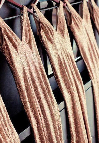 Abiti da damigella d'onore per paillettes al collo a V sbalorditivo 2018, lunghezza lunghe taglie forti