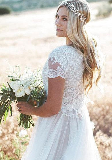 A-Linien-Hochzeitskleid aus Tüll mit Spitzenapplikationen im Bohemian-Stil und kurzen Ärmeln