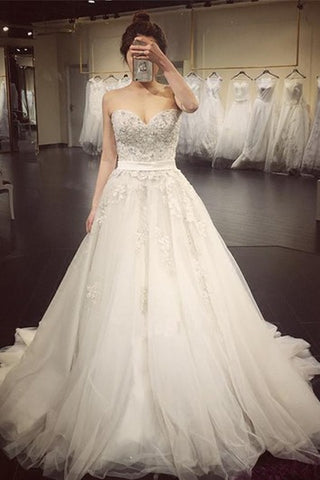 Elegant Sweetheart Beaded Appliques A Line Court Train Wedding Dress