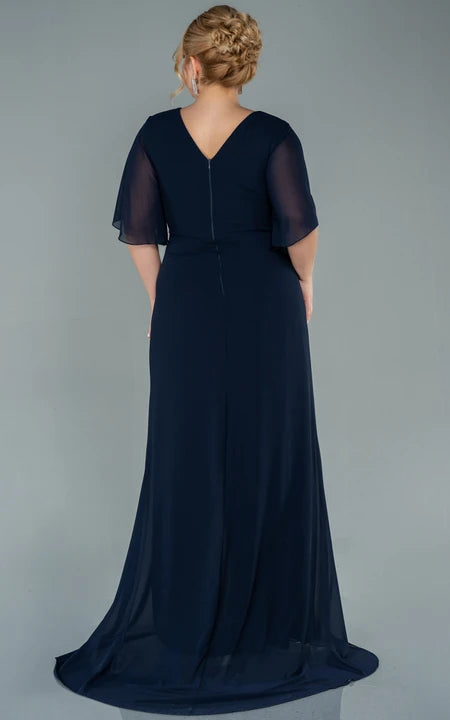 Elegantní šaty pro matku nevěsty ve větších velikostech s půl rukávem, výstřihem do V, římským střihem, šifonem a rozparkem vpředu