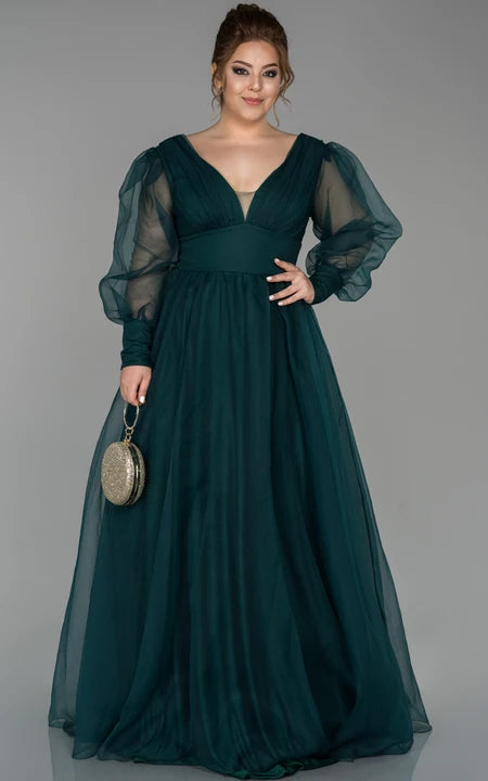 Večerní šaty s výstřihem do V, nabíranými rukávy, plisovaným empire střihem do áčka a výstřihem na zádech ve tvaru V, plus velikost