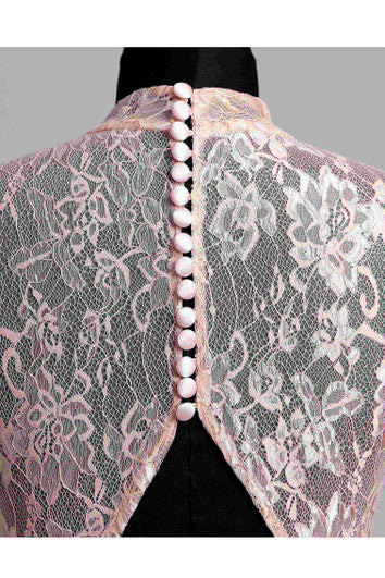 Robe courte/mini en dentelle simple à col montant et coupe trapèze sans manches