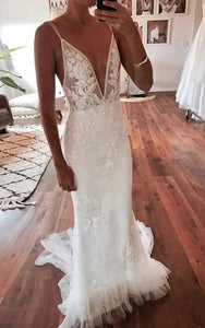 Sexy Plunged Sheath Applique Spaghetti Wedding Dress