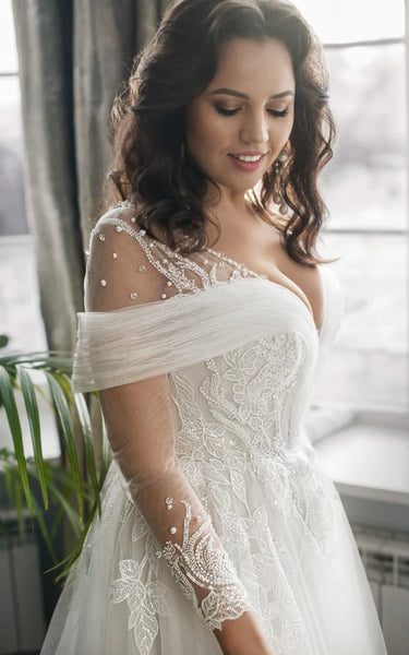 Sexy Curvy Tulle Slit Front A-line Illusion Lace Long Sleeve Wedding Dress