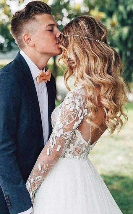 Robe de mariée en mousseline de soie à manches longues et dos en trou de serrure