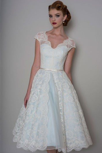 A-Line Knee-Length Appliqued V-Neck Cap Sleeve Lace Wedding Dress