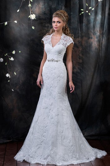 Mermaid Long V-Neck Cap-Sleeve Lace-Up Lace Dress With Appliques And Beading