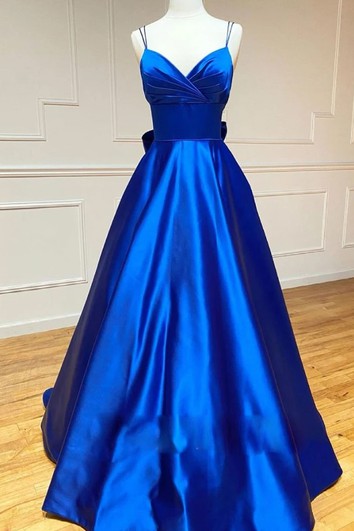 Romantické bezrukávové saténové formální šaty s dlouhou sukní do podlahy, áčkovým střihem, ramínky a mašlí