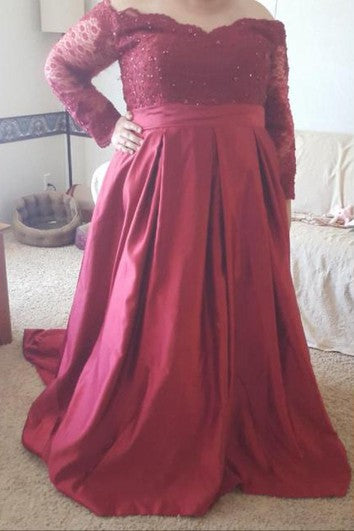 Robe de bal trapèze en satin et dentelle à épaules dénudées, manches longues, dos corset à lacets