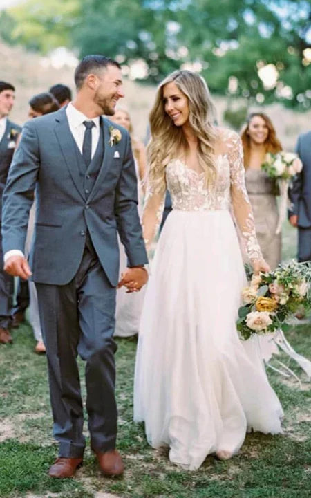 Robe de mariée en mousseline de soie à manches longues et dos en trou de serrure