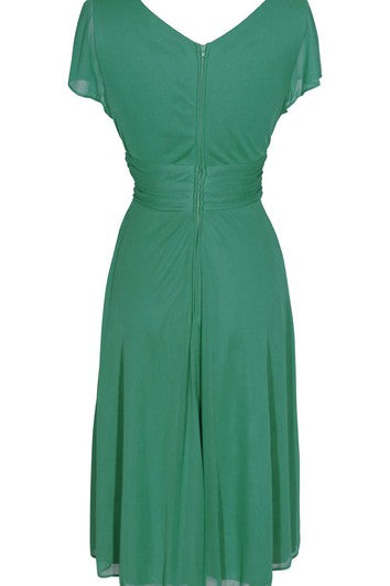 Šaty z šifónu s krátkým rukávem, výstřihem do V a délkou ke kolenům s korálkovou výzdobou