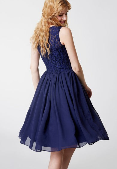 Glamorous Jewel Neck Pleated Knee Length Chiffon Dress With Satin Sash