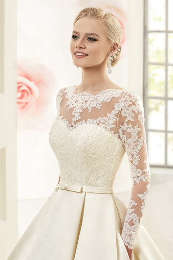 Joya de vestido de pelota joya de joya de manga larga vestida de satén con apliques