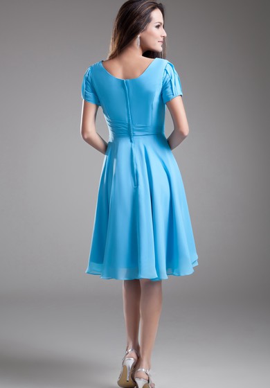 Square-Neck Knee-Length Short Sleeve Dress With Pleating