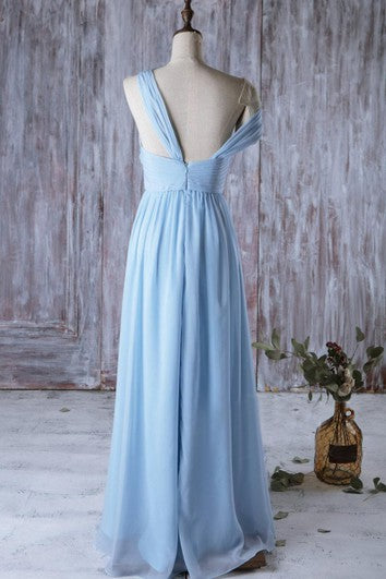 Jedno rameno, odhalené rameno, empire střih, áčková linie, dlouhé šifónové šaty