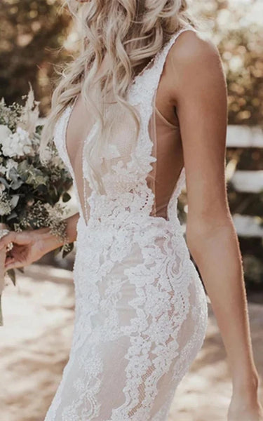 Sexy Plunged Sheath Pencil Lace Sleeveless V Back Wedding Dress with Back Slit