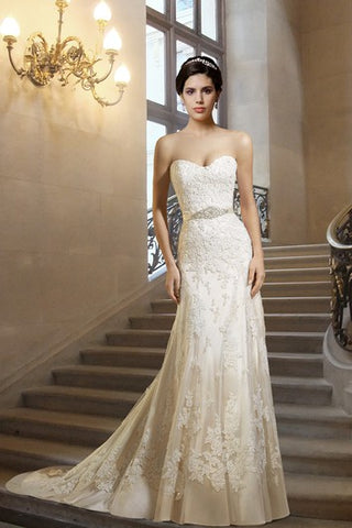 Sweetheart Sheath Lace Wedding Dress