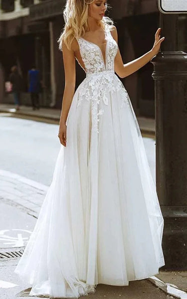 Sleeveless Notched A-line Applique Wedding Dress