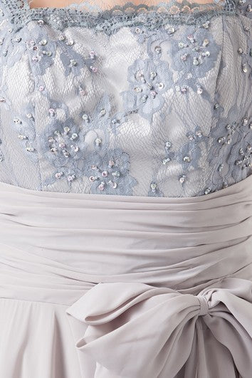 Chiffon-Plissee-Illusion-Kappe mit Ärmeln und Schleife