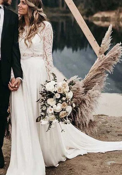 Bodenlanges, zweiteiliges Vintage-Brautkleid mit Satinspitze und Kapellenschleppe und langen Ärmeln