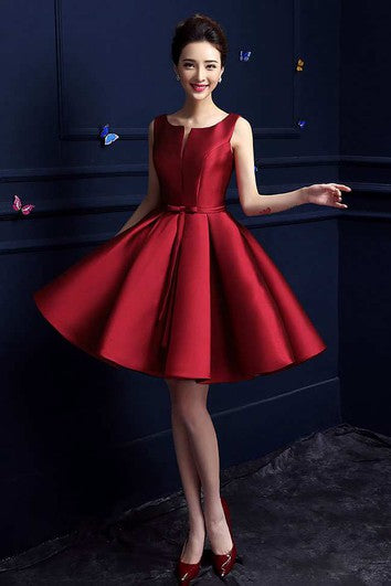 Sleeveless Bateau Neck Pleated Knee Length Satin Dress