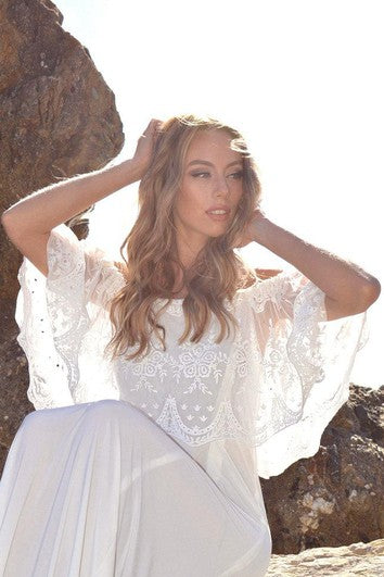 Abito in maglia in pizzo fuori dalla spalla con ricamo