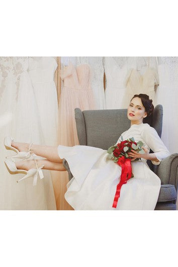 Robe de mariée en taffetas naturel à manches longues