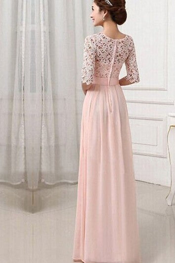 Robe de demoiselle d'honneur longue avec corsage en dentelle et ceinture