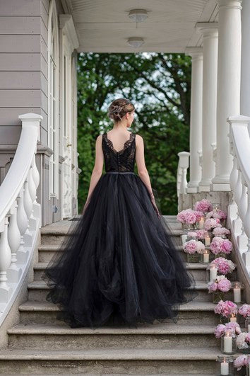 A-Line  Black Wedding Dress Straps Sleeveless Low-V Back Lace Ruffles Sash/Ribbon