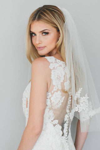 Soft Single Layer Short Tulle Bridal Veil