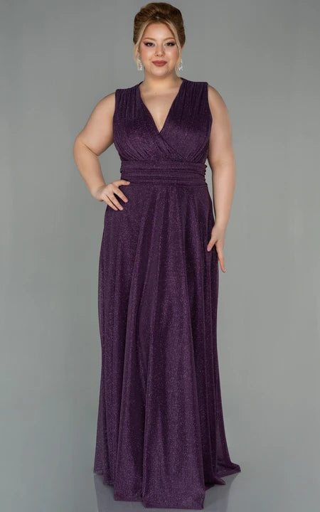 Šaty večerní plus size s flitry, výstřihem do V, rozparkem vpředu a básnickými rukávy