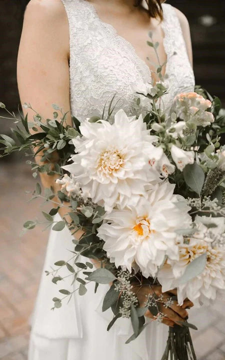 Neformální bezrukávové splývavé šifónové svatební šaty s mašlí