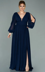 Chiffon V-neck Long Sleeve Front Split Pleated Evning Plus Size Dress