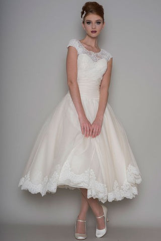 Tea-Length A-Line Scoop Neck Appliqued Cap Sleeve Wedding Dress