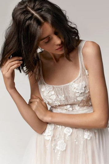 Vestido de boda de espalda abierta de escote de primavera elegante con apliques con apliques