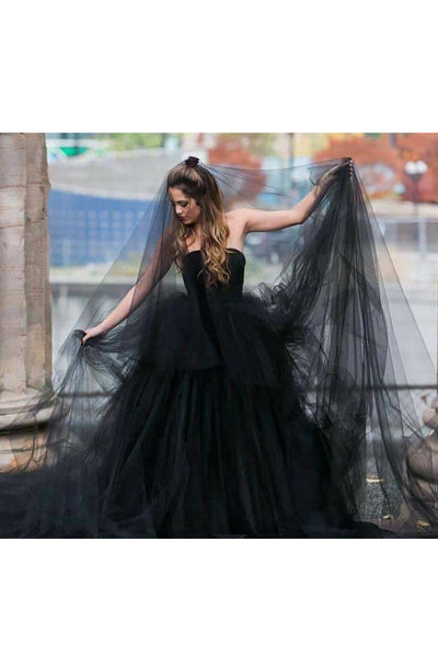 Black Ethereal Puffy Long Wedding Veil