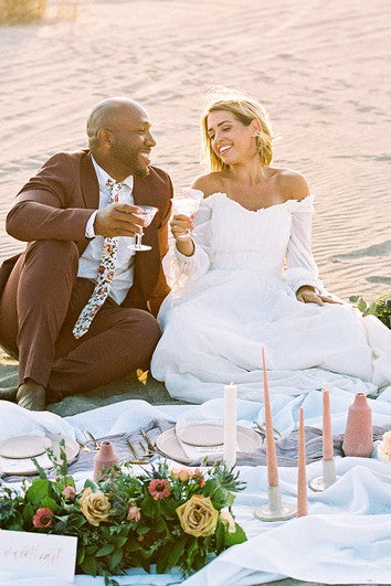 Vestido de novia elegante de gas de gasa con mangas y apliques de 3/4 de hombro