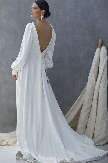 A Line Sexy V-neck Wedding Dress with Pockets and Train