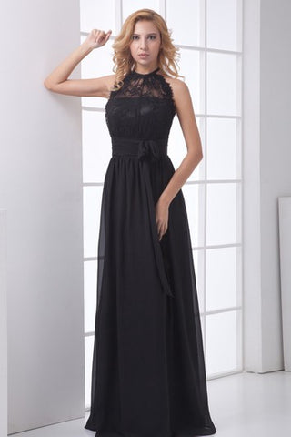 High-Neck Sleeveless Maxi Lace Dress With Bow