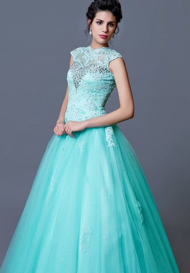 Šaty bez rukávů s krajkou a odnímatelným krytem klíčové dírky